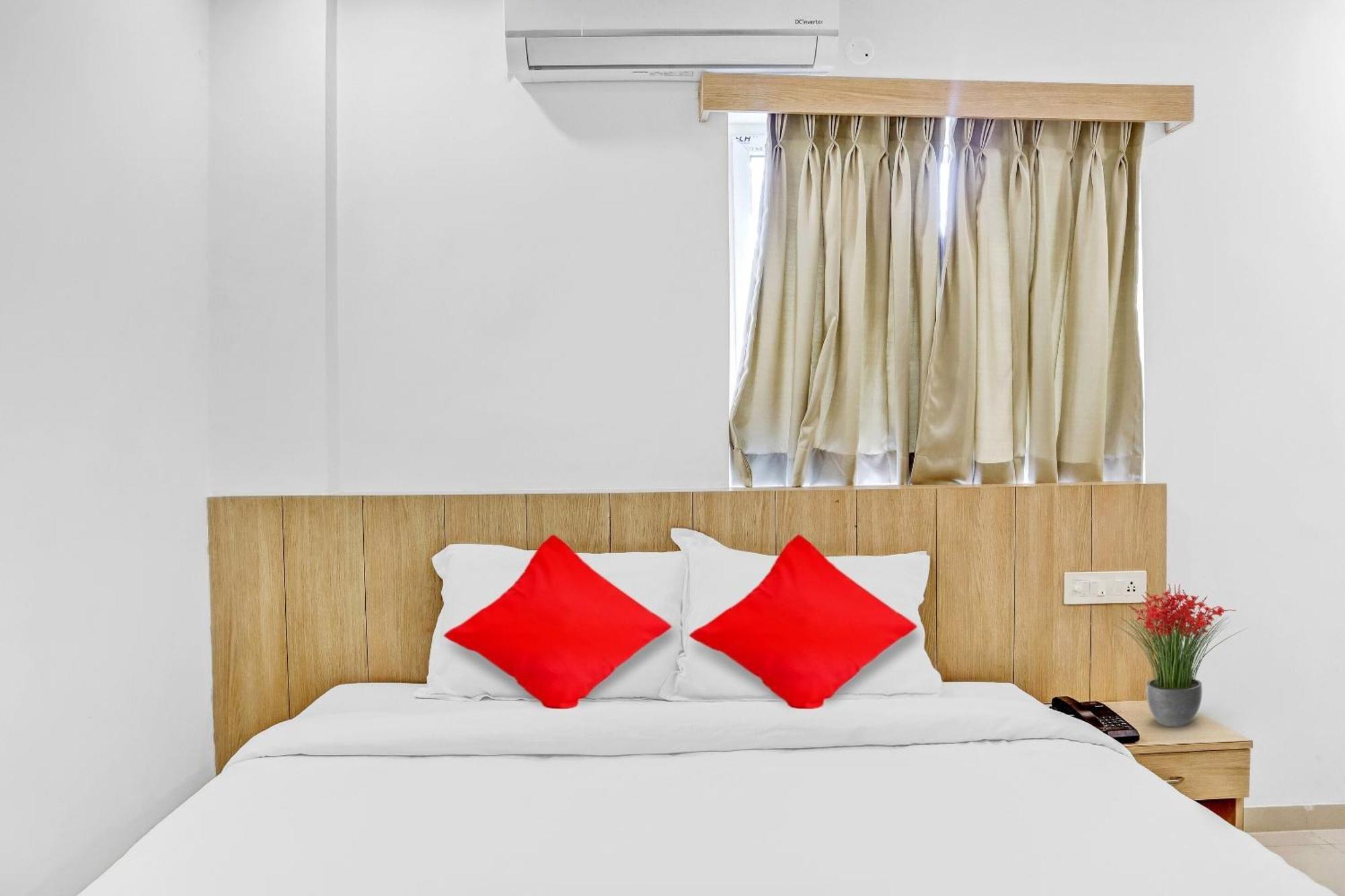 Oyo Flagship Hotel Bluemoon Варангал Экстерьер фото